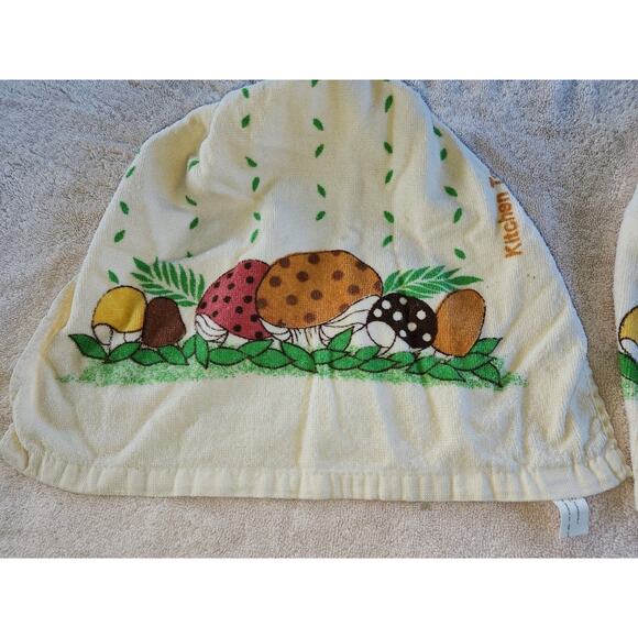 2 Vtg Mushroom Kitchen dish towels Crochet Hanging Hand Towel Yellow Kitsch - Picture 6 of 11
